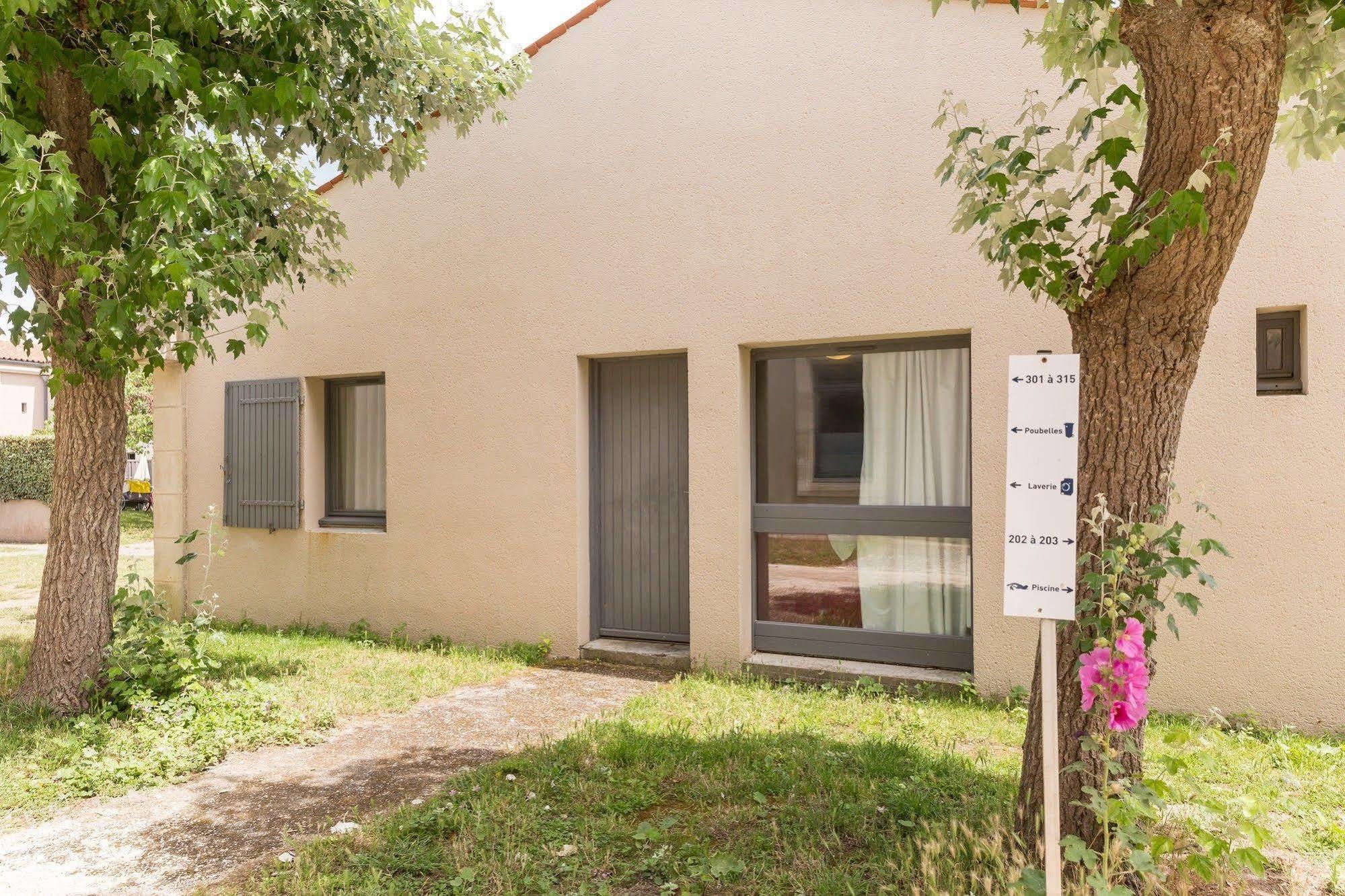 Residence Pierre & Vacances Le Fort De La Rade Іль-д'Екс Екстер'єр фото
